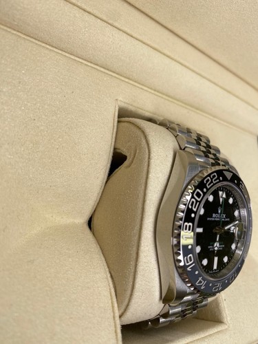 Rolex GMT Master II 126710GRNR 2025 Unworn Bruce Wayne Jubilee Box And Papers - Picture 18 of 24