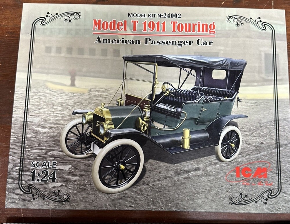 ICM American Ford Model T 1911 Touring Passenger Car 1/24 No. 24002 Model Kit