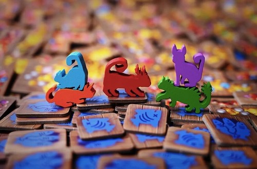 The Isle of Cats Family Board Game - Picture 5 of 7