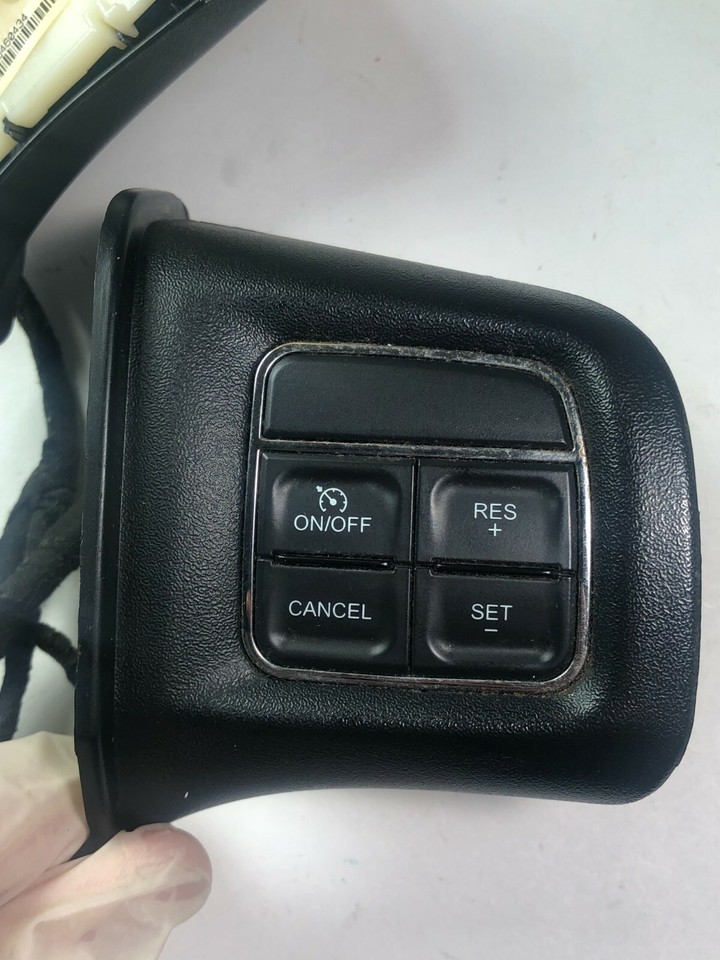 20112014 DODGE AVENGER STEERING WHEEL CRUISE CONTROL SWITCH OEM