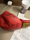 Everlast signed boxing glove from Canastota Boxing Hall of Fame — photo 2