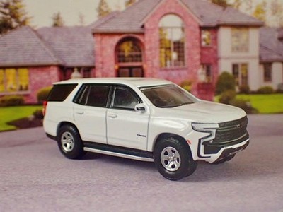 5th Gen 2024 Present CHEVROLET TAHOE V8 Luxury SUV 1/64 Scale Limited Edition D