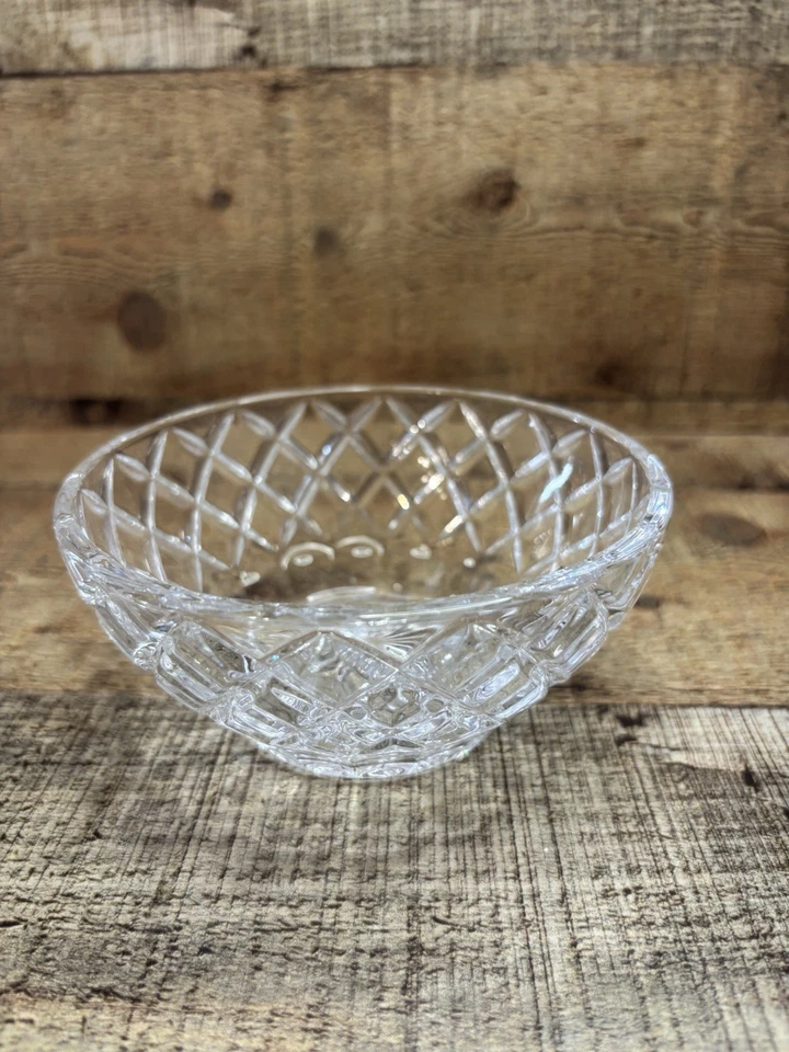 LENOX Crystal Diamond Bowl, Made in Czech Republic, Full Lead Crystal approx 5"  - Image 2 of 4