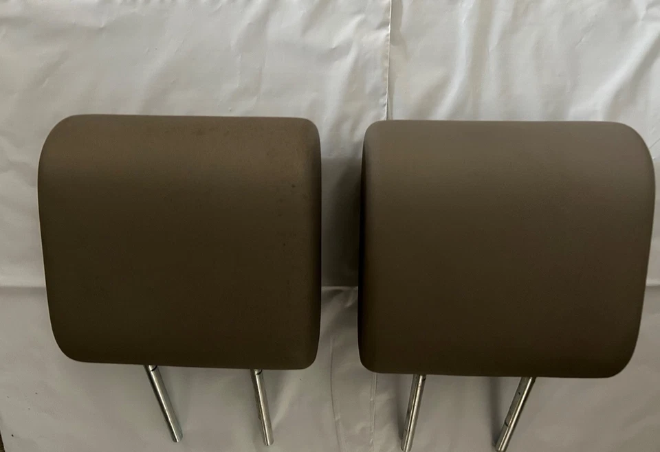 🔥 Par de reposacabezas de asiento trasero grises para Jeep Wrangler JK 2007-2010 de 2 puertas OEM Foto 3 de 4