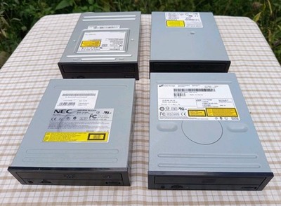 4 Stück IDE PC CD Laufwerk Intern für Win.95 98 XP Computer CD-ROM 5,25'' Retro