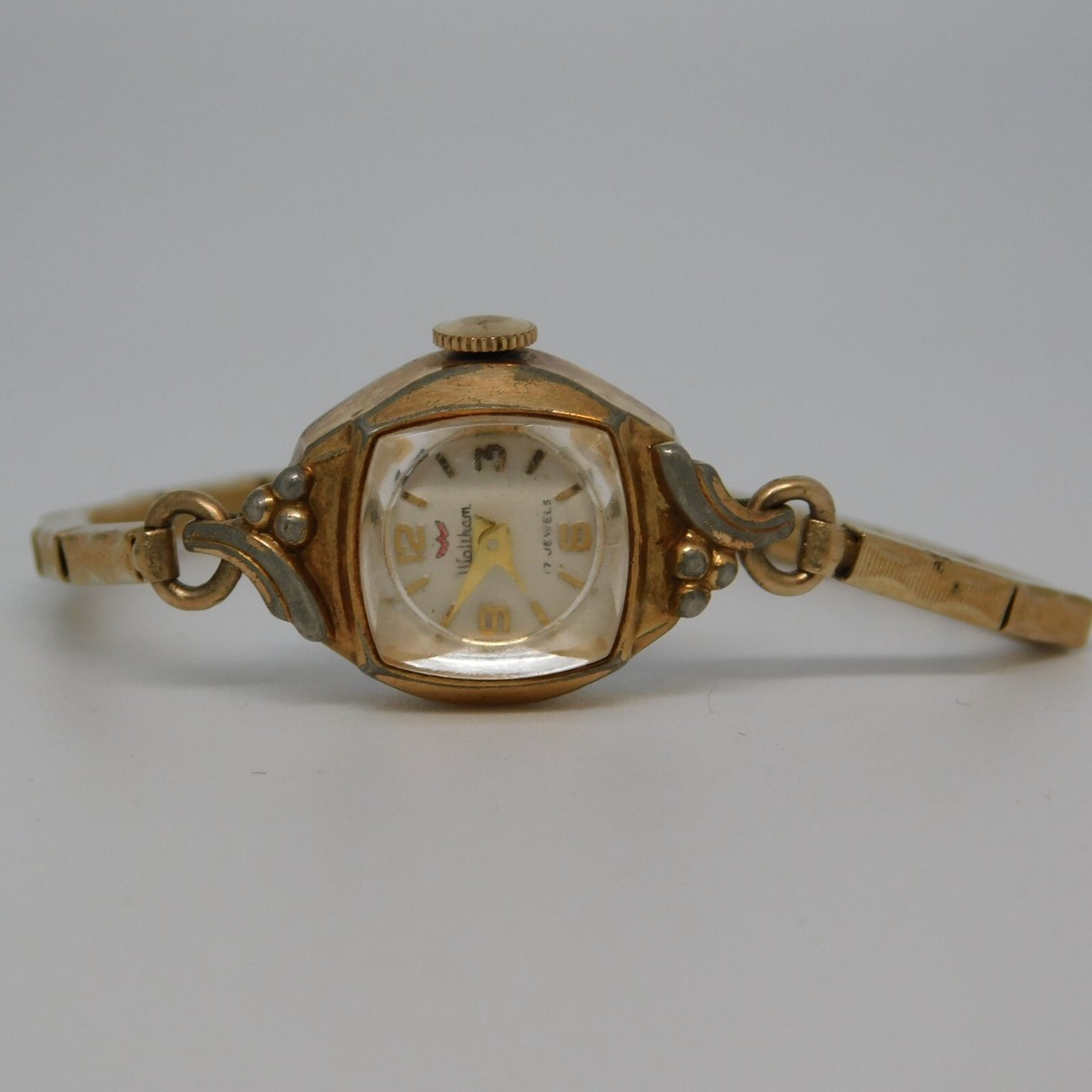 Vintage Waltham 17 Jewels Wind-up Analog Women's Watch 3/4