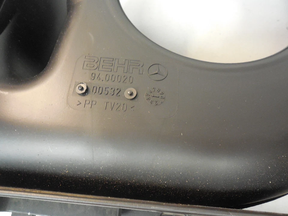 MUCHOS Mercedes Benz CLK320 Caja Calefactora Soplador Motor Cubierta 94.00020 00532 BEHR Foto 2 de 4