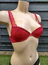 Soutien-gorge Dentelle Rouge PASSIONATA Taille 85B - Balconnet - Composition 59% Polyester, 36% Nylon, 5% Spandex