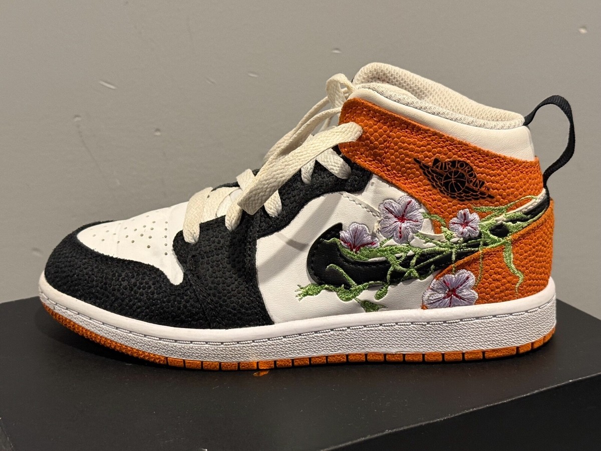 国内配送 NIKE AIR JORDAN 1 MID STARFISH/WHITE-SAIL-BLACK Air Jordan 1 Mid Starfish / White - Jun 2025 - DQ8426-801