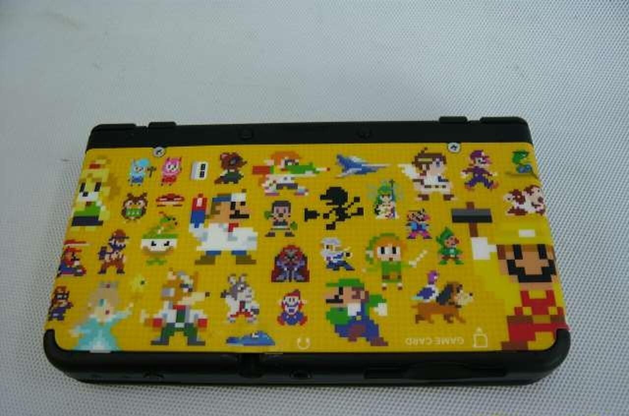 Nintendo 3DS Super Mario Bros 30th Anniversary Edition Super Mario  