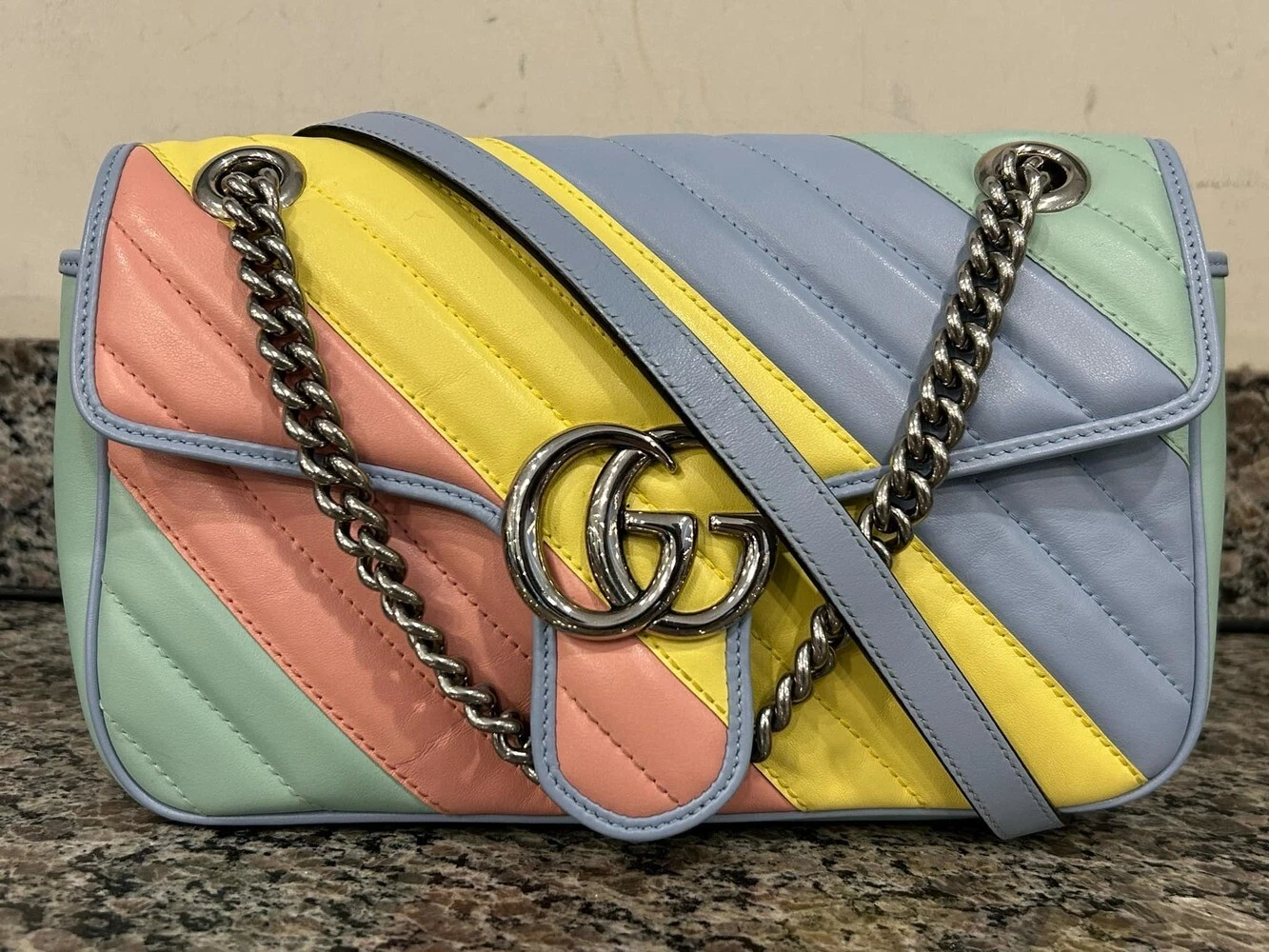 Petit sac à bandoulière Gucci Diagonal Marmont Spring Pastel SPBSAL 342970