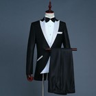 Foto 9 di 10