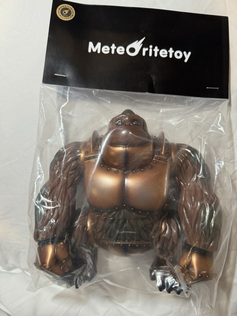 meteoritetoy 巨獸テキラ ILUILU zollmen Meteorite Toy Gorilla Mecha Japan Sofubi Sofvi Bemon Nag mvh