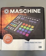 Native Instruments MASCHINE Groovebox Studio Black, 16 Pads, USB, Effects