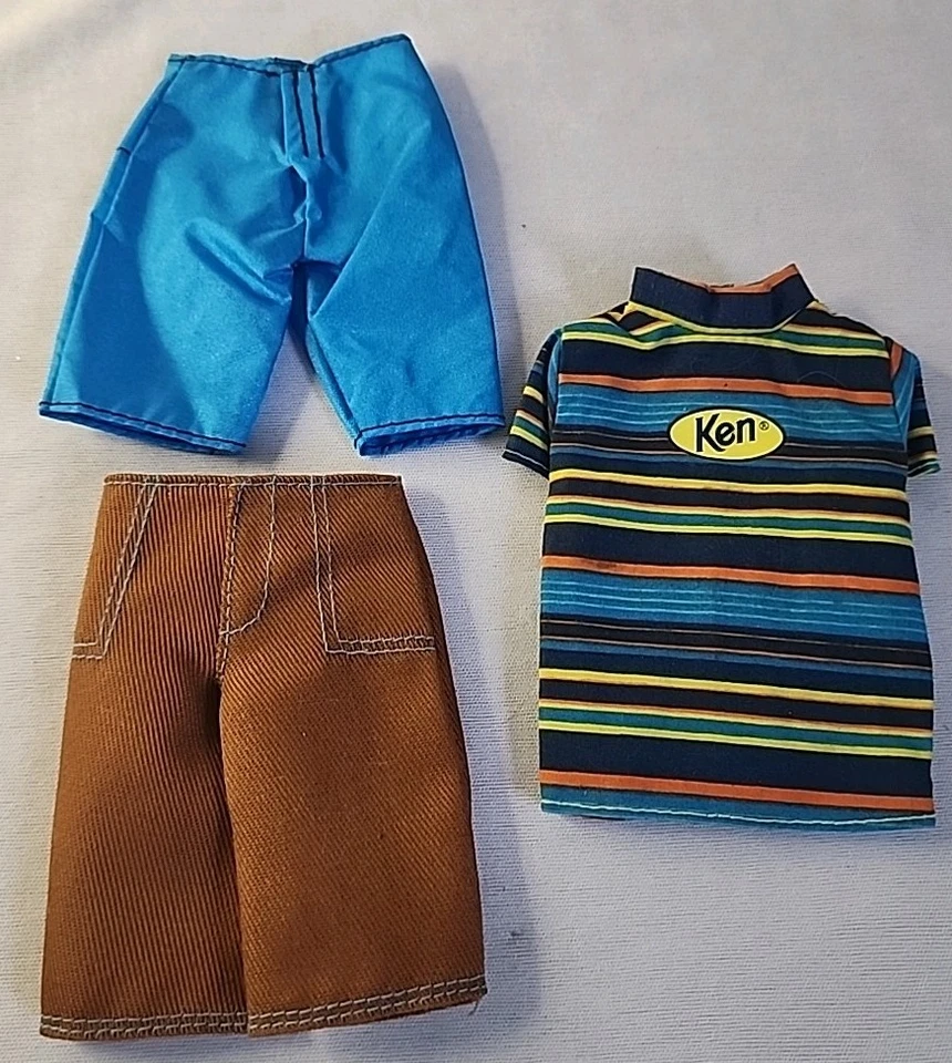 Barbie KEN Muñeca y Lote de Ropa Zapatos Accesorios 18 PIEZAS Foto 4 de 4