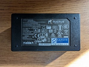 Ruckus PoE Injector 740-64214-001