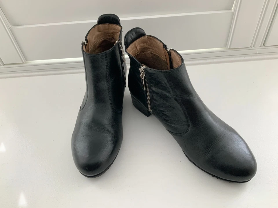 Russell & Bromley Zip Code Black Leather Double Zip Comfort Bootie Boots UK 4 - Image 3 of 4