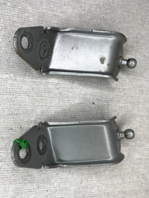 2006-2015 LEXUS IS250 IS350 HOOD SUPPORT BRACKETS PAIR LEFT & RIGHT OEM