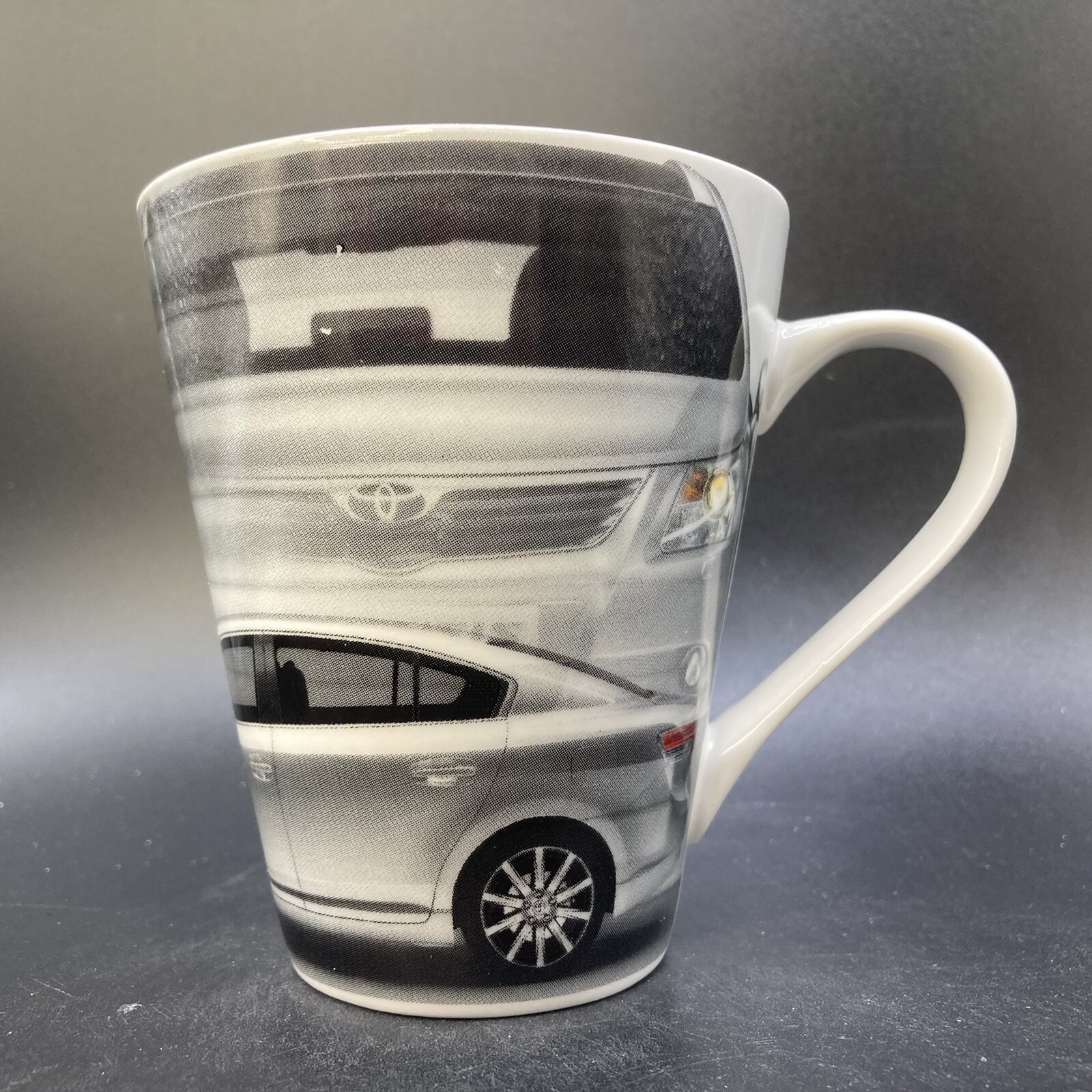 Toyota Avensis November 2008 ceramic mug