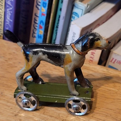 VINTAGE 1910's  DISTLER  TIN   LITHO PULL TOY  HANDSOME DOG   PENNY TOY