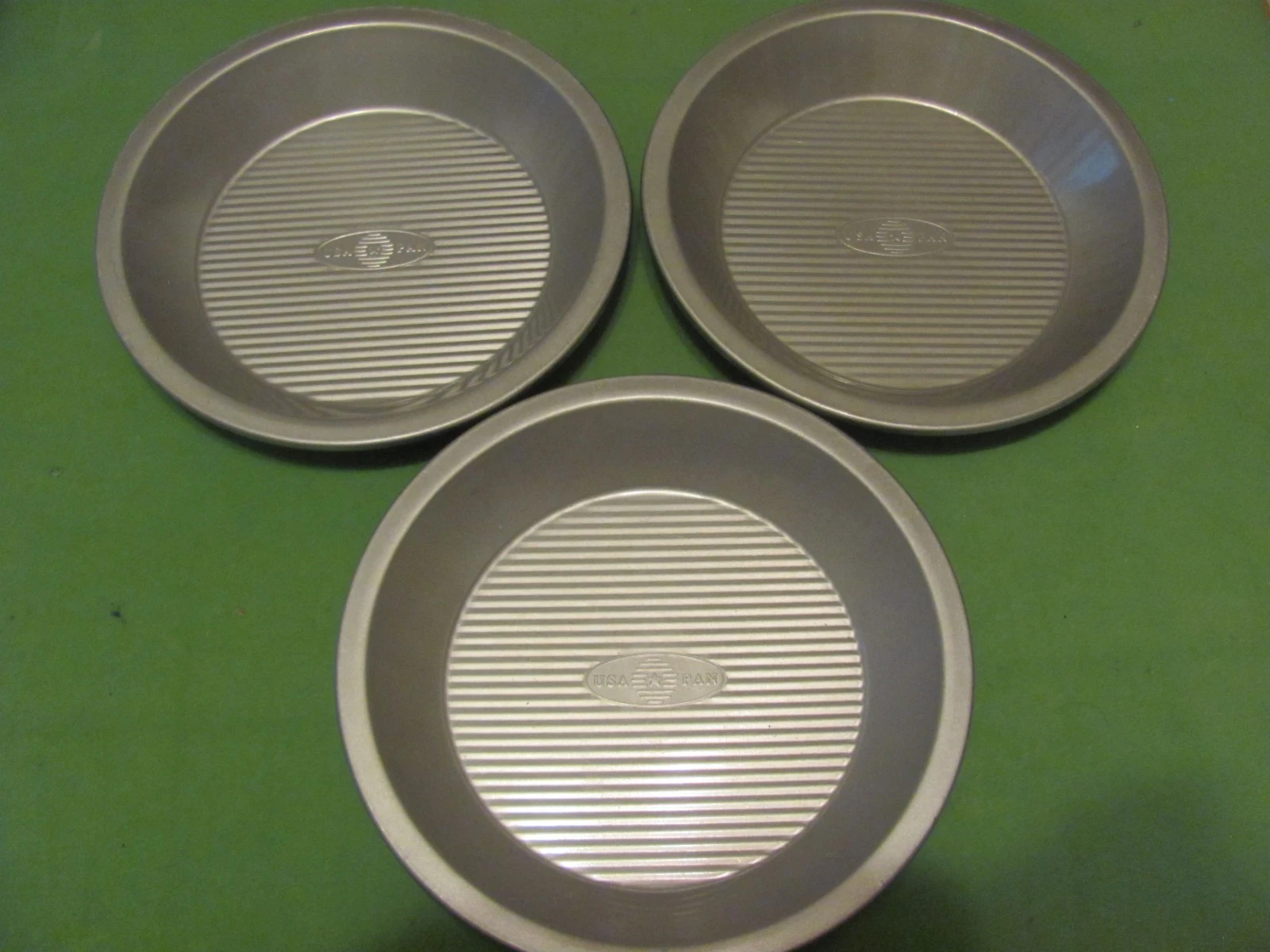 Lot of 3 USA PAN Bakeware 9" High Quality Pie Pans MADE IN USA.