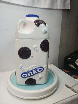 Oreo Cookie ceramic milk jug shape cookie jar Huston Harvest Gift Products LLC