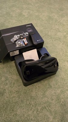 Samsung Gear VR with Controller - 3D virtual reality Brille SM-R325 Handy