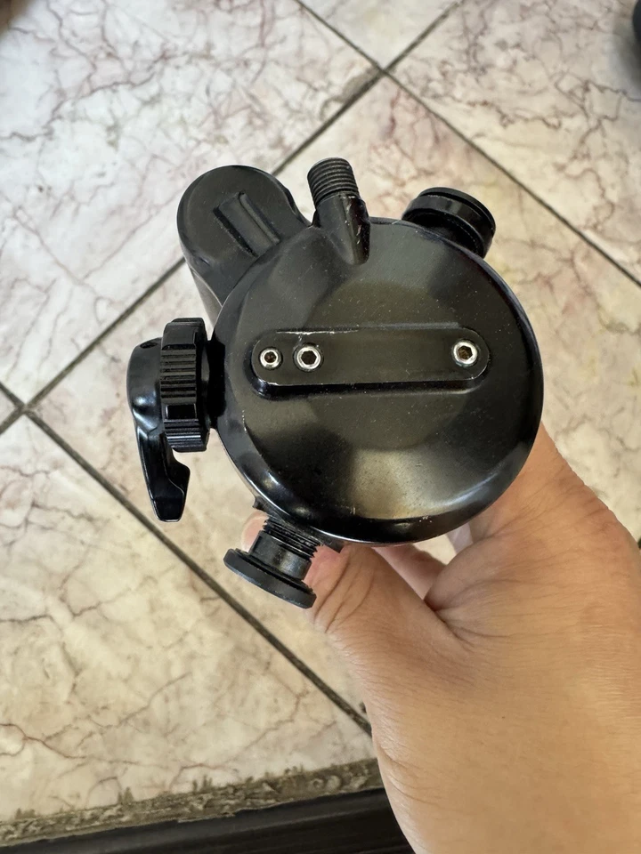 RockShox Deluxe Rear Shock 230 eye to eye, 57.5 stroke length, TREK LOGO, - Image 2 of 4