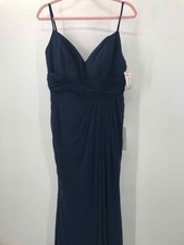 Pre-Owned Mac Duggal Navy Size 6 Maxi Evening Gown