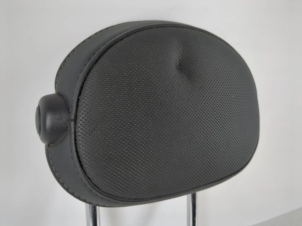 Черный задний подголовник 2017 Mini Cooper Clubman DW10C - Изображение 3 из 4