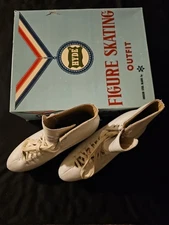 Vintage Hyde Women's White Leather Ice Figure Skates Size 8 W/ Box