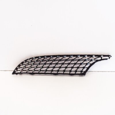 MERCEDES-BENZ C KÜHLERGRILL UNTEN LINKS DIAMANT ABDECKUNG W205 A205888216