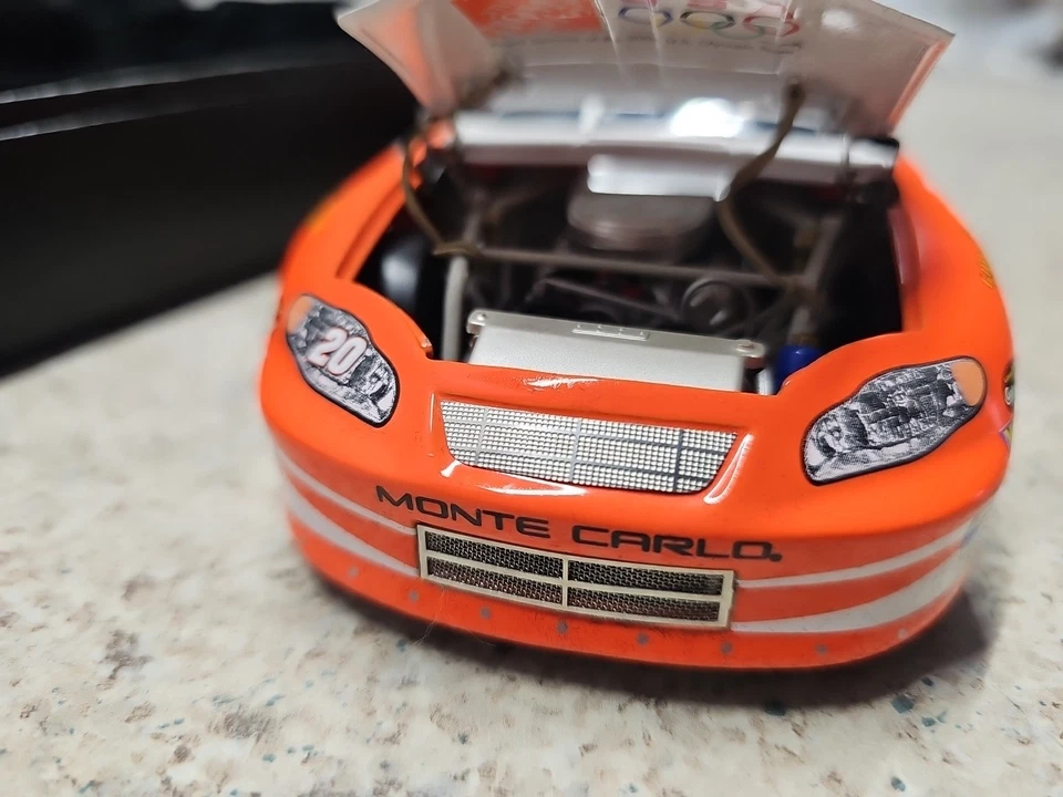 De colección '04 Action Racing Elite NASCAR Tony Stewart #20 Home Depot/Olympics 1:24  Foto 2 de 4