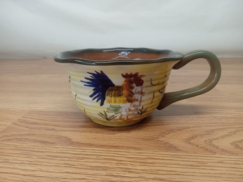 Rooster Painted Pottery Glazed Coffee Mug Dish Chicken Design - Foto 1 di 12