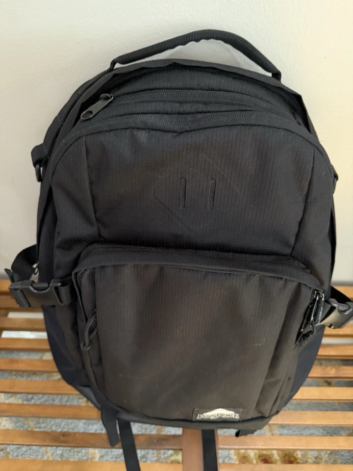 JanSport Backpack Black Gnarly Gnapsack 30 Padded Travel Backpack - Image 2 of 4