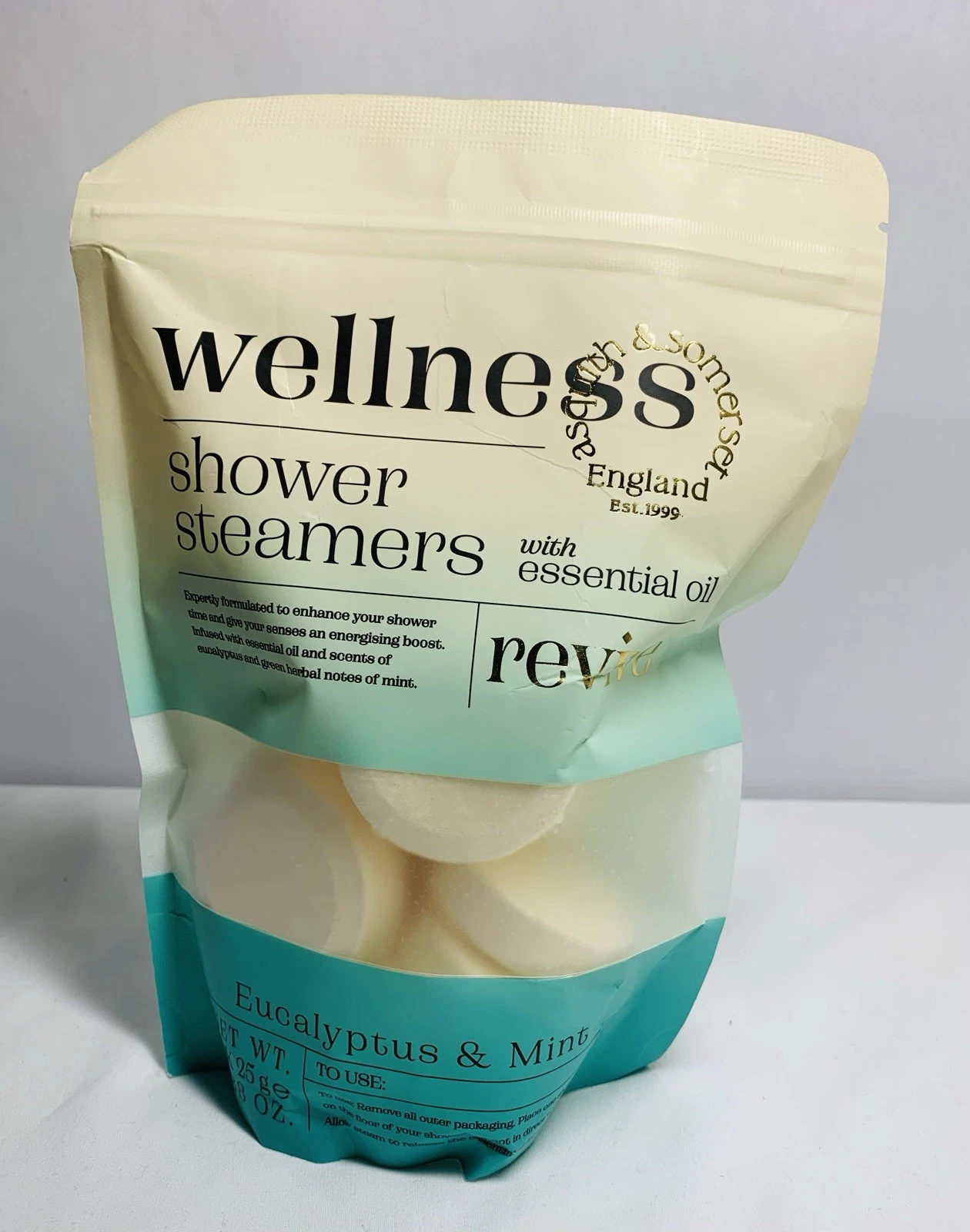 asquith & somerset ‘Revive’ Essential Oil Eucalyptus & Mint Shower Steamers