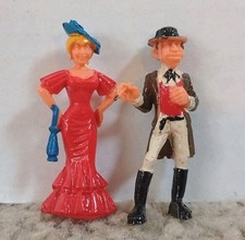 Exin Salvaje Far West Mujer Salón Figura De Colección España Vestido Rojo y Pistolero Difícil de Encontrar