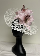 White/Light Pink Royal Ascot Kentucky Derby Lilly / Mesh Large Fascinator Hat