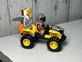 LEGO World City Dune Patrol 7042 W/ Minifigure. NO BOX