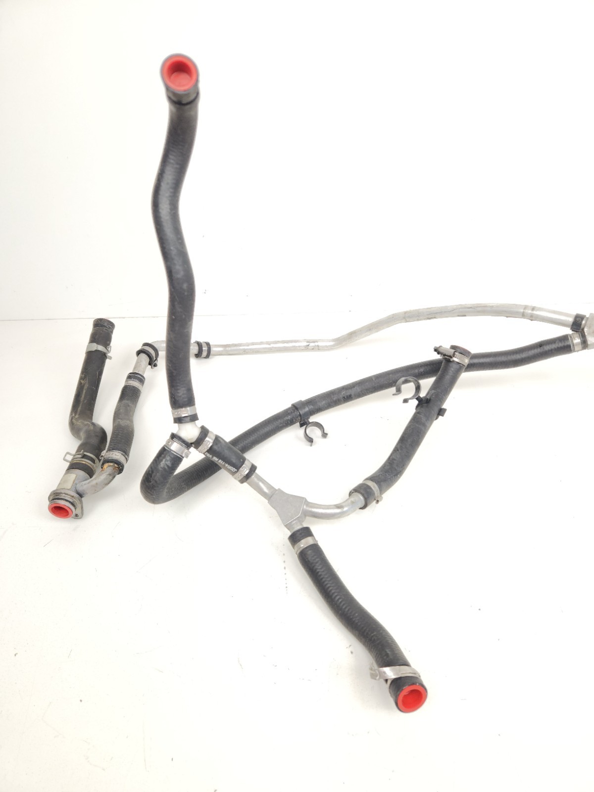 2012-2014 MCLAREN MP4-12C 650S TRANSMISSION WATER COOLANT PIPE HOSE LINE OEM