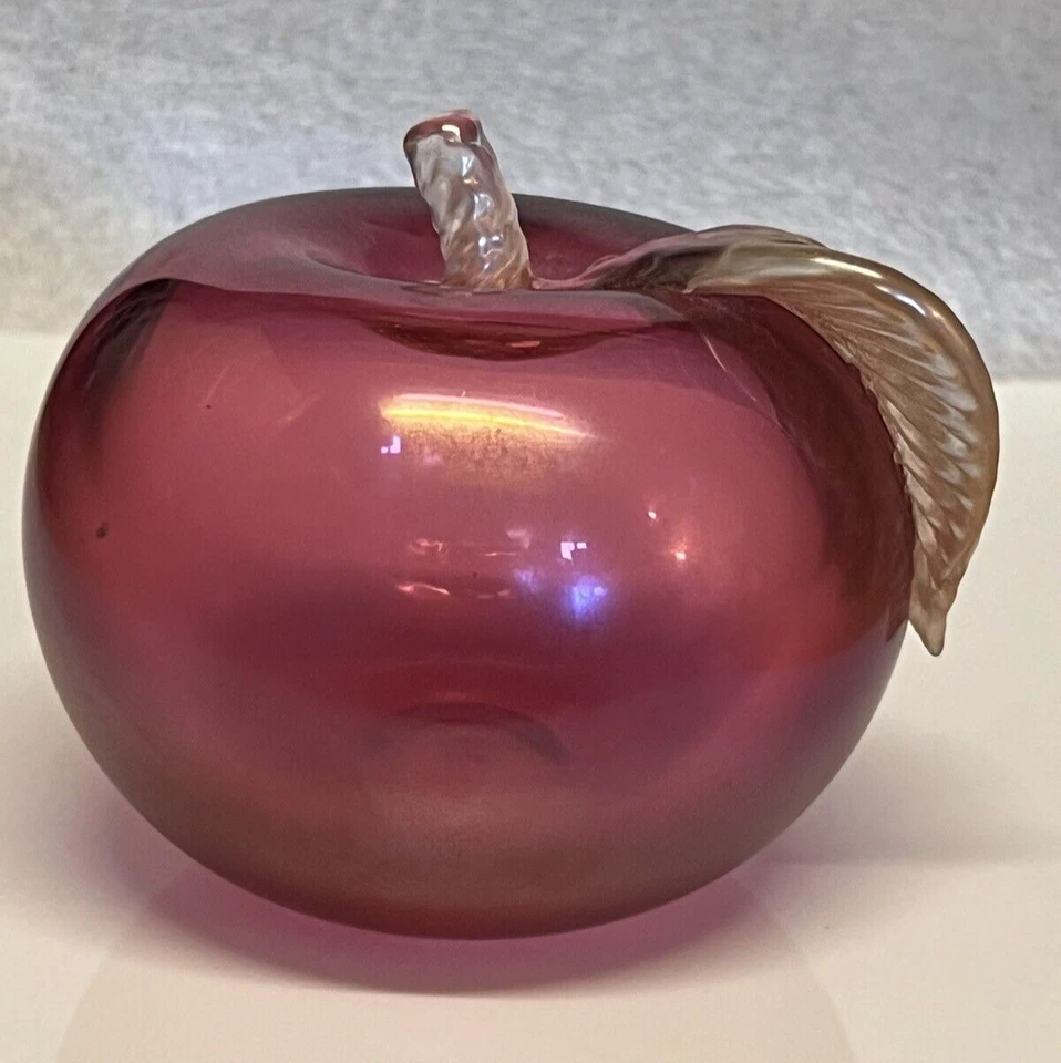 复古 Murano 艺术玻璃蔓越莓粉红色苹果雕像书挡镇纸 — 第 4/4 张图片