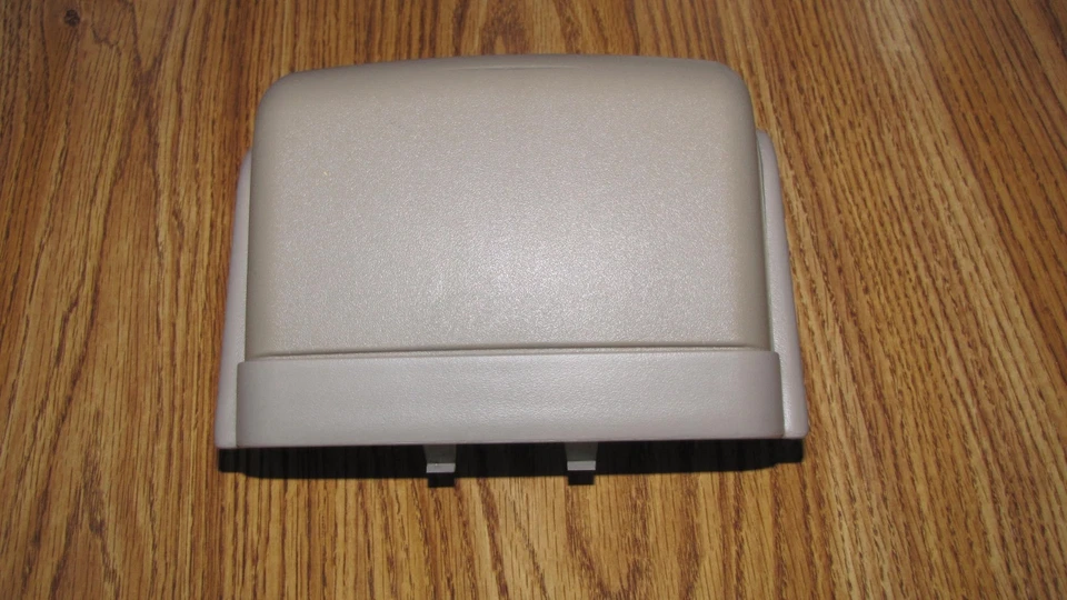 BUICK LESABRE 前杯支架 BEIGE TAN 2000 - 2005 原始设备制造商 — 第 4/4 张图片