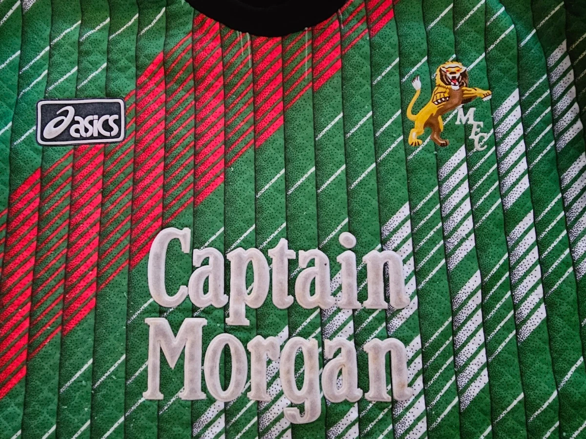 Millwall sales goalkeeper kit
