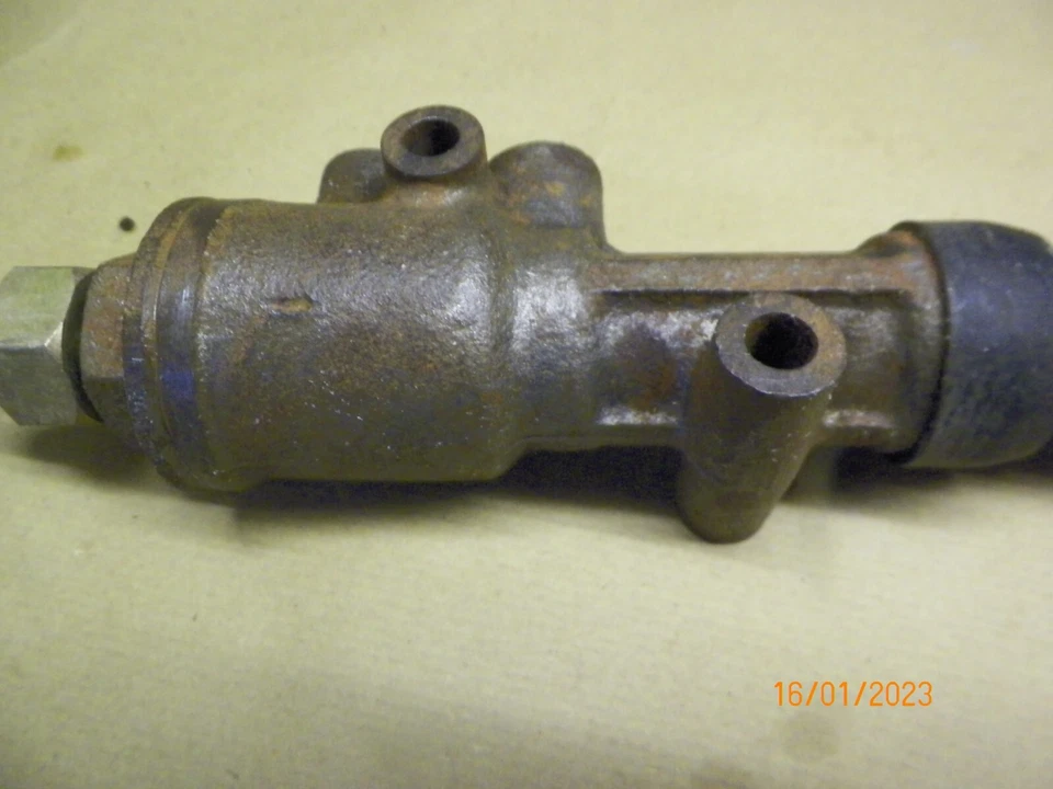 Cilindro maestro de freno original Girling Austin Crompton Parkinson 1959 encendido Foto 4 de 4