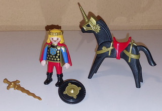 PLAYMOBIL FIGUR RITTER MIT SEINEM PFERD aus 3840