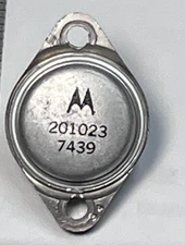 (1) MOTOROLA 2N3055 TO-3, NPN, 60V 10A 90W POWER TRANSISTOR. TESTED. NOS. GOLD.