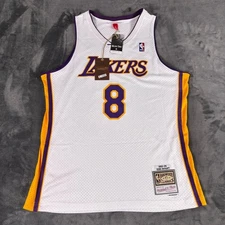 VTG Mitchell & Ness Kobe Bryant 8 Los Angeles Lakers Jersey Men's L
