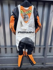 Lotto di 4 tute da gara originali – Solo uso collezionistico