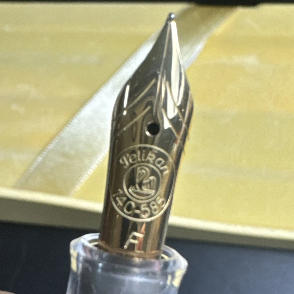 Pluma Estilográfica Pelikan Souveran Oro 14k Azul Demostrador Oro 14C-585 F Nuevo en Caja Leer Foto 3 de 4