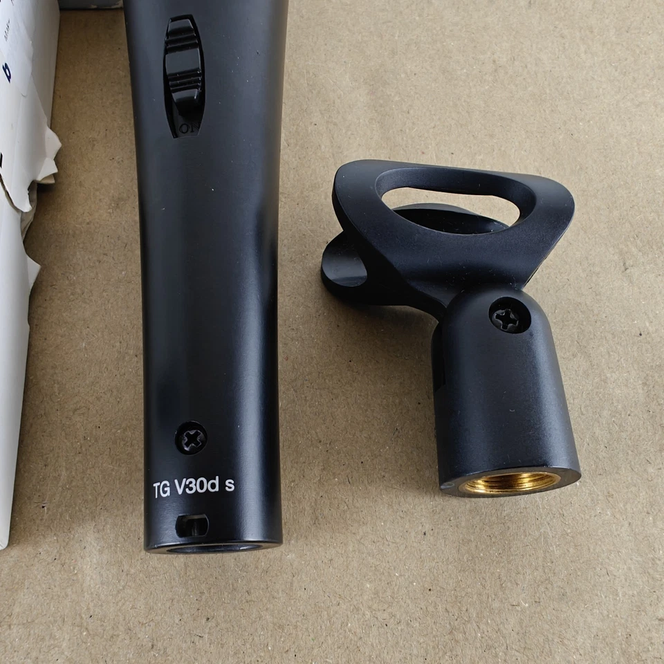 BEYERDYNAMIC TG V30d s DYNAMIC MICROPHONE BOXED - Image 3 of 4